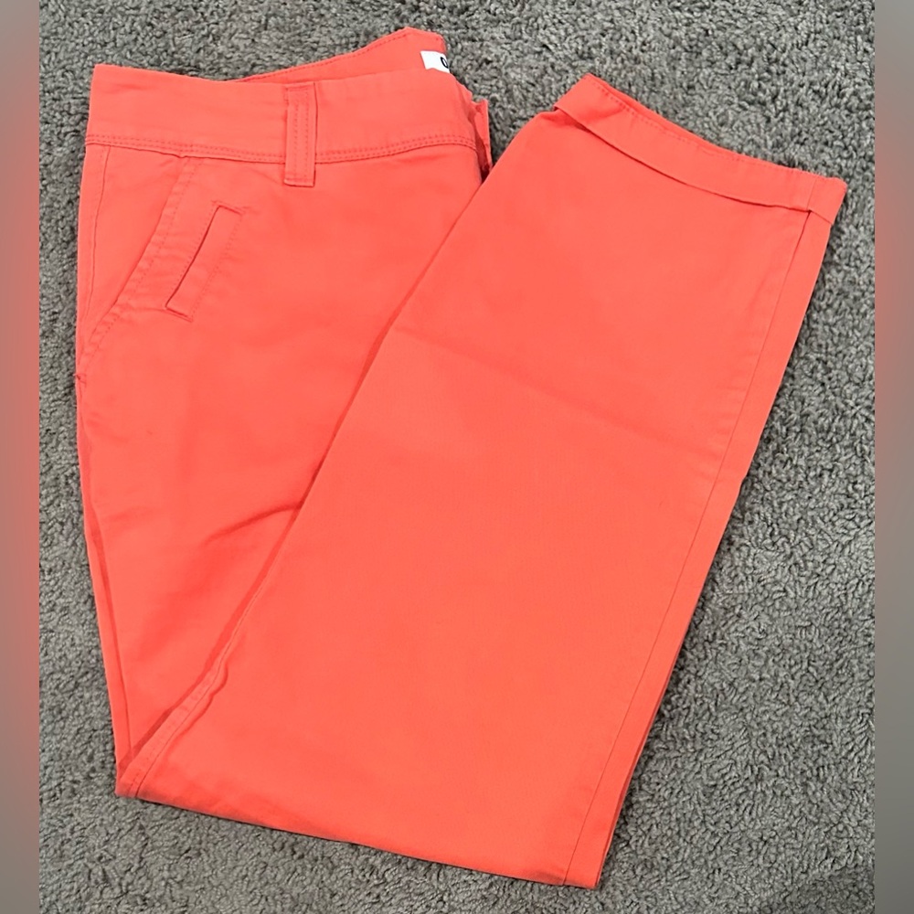 Old Navy mid rise capris.